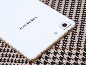 OPPO R5 Gilded Limited Edition_1