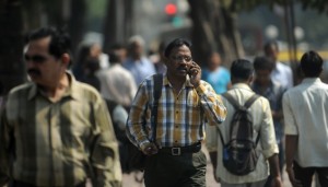 man-talking-on-mobile-635