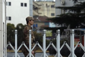 chinese-soldier-on-guard-reuters-635
