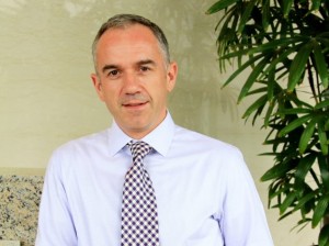 Dr  Finbarr Moynihan