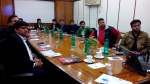 Pic2_RoundTable
