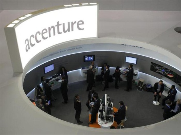 accenture_booth_mwc_reuters