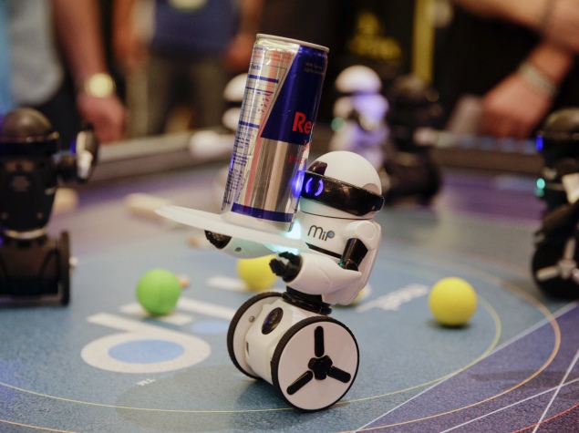 WowWee_robot_ap
