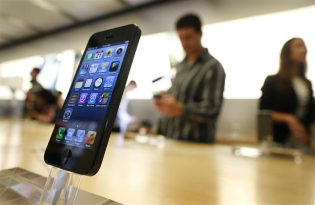 iphone5_store_australia_reuters