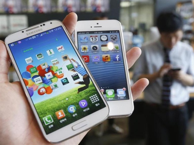 samsung_apple_phones_reuters