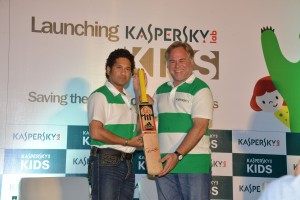 Kaspersky Lab Brand Ambassador Sachin Tendulkar presents his Autographed Cricket Bat to Eugene Kaspersky, Chairman & CEO, Kaspersky Lab