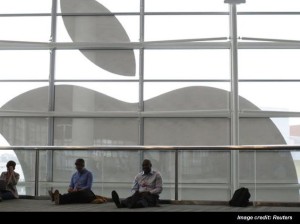 apple building with credit