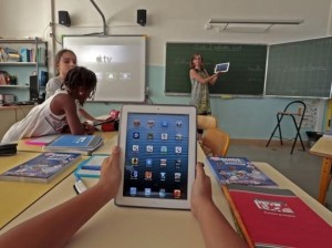 kids with ipad