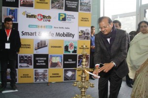 Mr. Shankar Aggarwal, Secretary, Ministry of Urban Development inaugurating TrafficInfraTech EXpo 2015