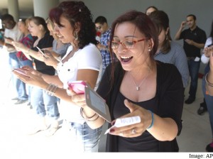 smartphone texting