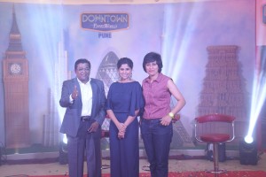 Anjum Chopra, Sai Tamhankar and Mr. Shirish Deshpande