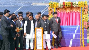 UP CM Shri Akhilesh Yadav along with Mr. Ashok Agarwal, CEO, Essel Infra inaugurating 50 Mw solar power plant at Jalaun district