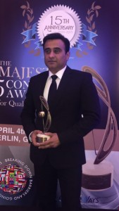 Mr. Tushar Sighat_ED & CEO_D-Link (India) Ltd. receiving the award