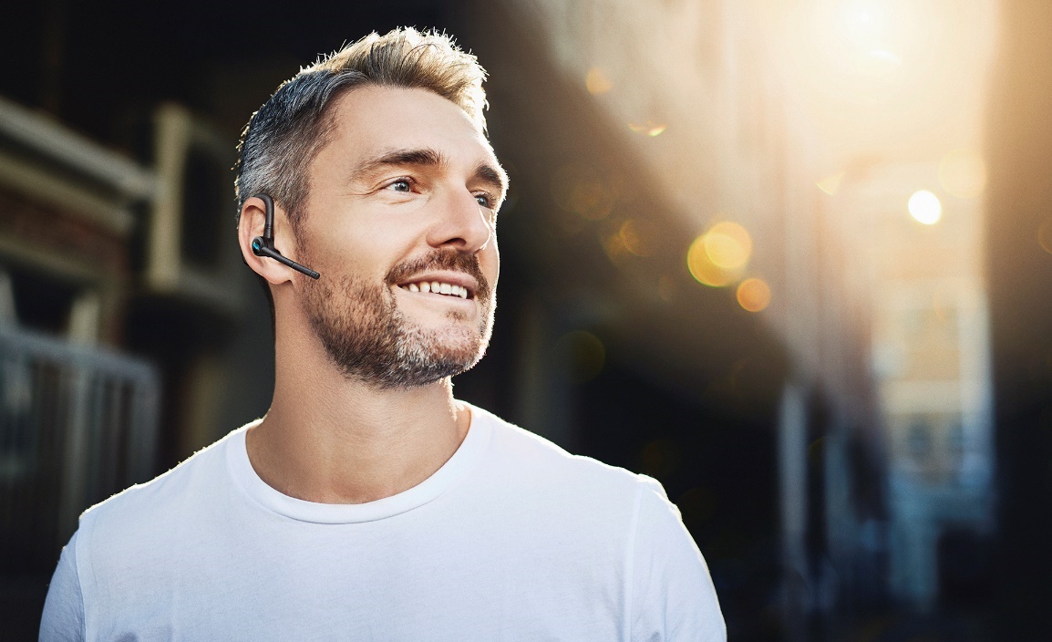 Make your professional voyage carefree with the BlueParrott M300-XT