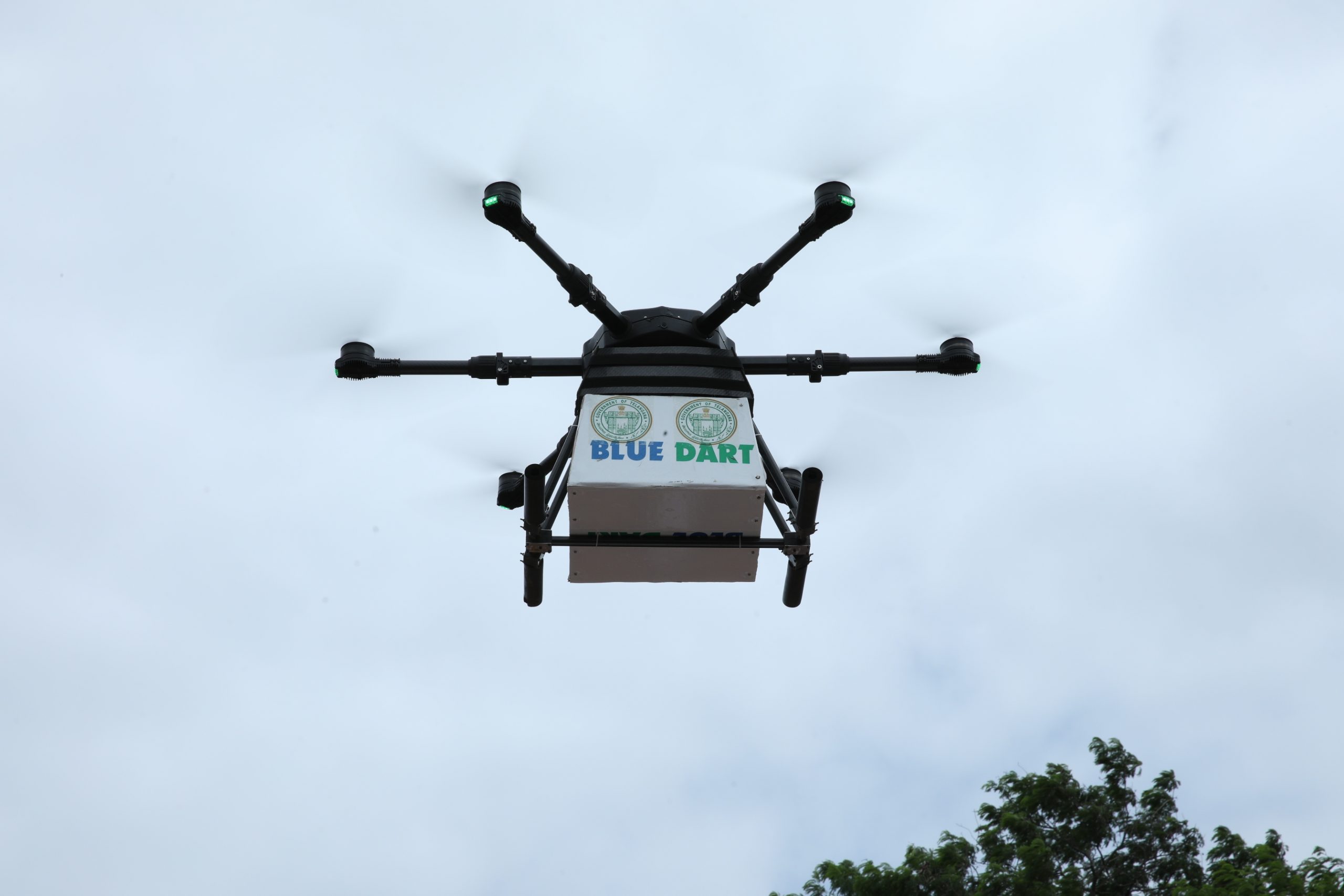 India witnesses the first ever delivery of Medicines & Jabs by drone