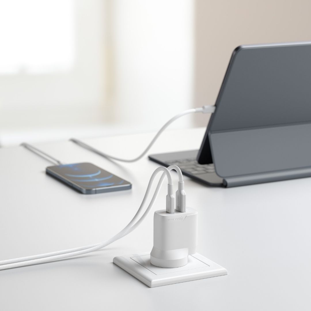 ALOGIC Launched Sturdy and Compact 32W GaN Charger in India