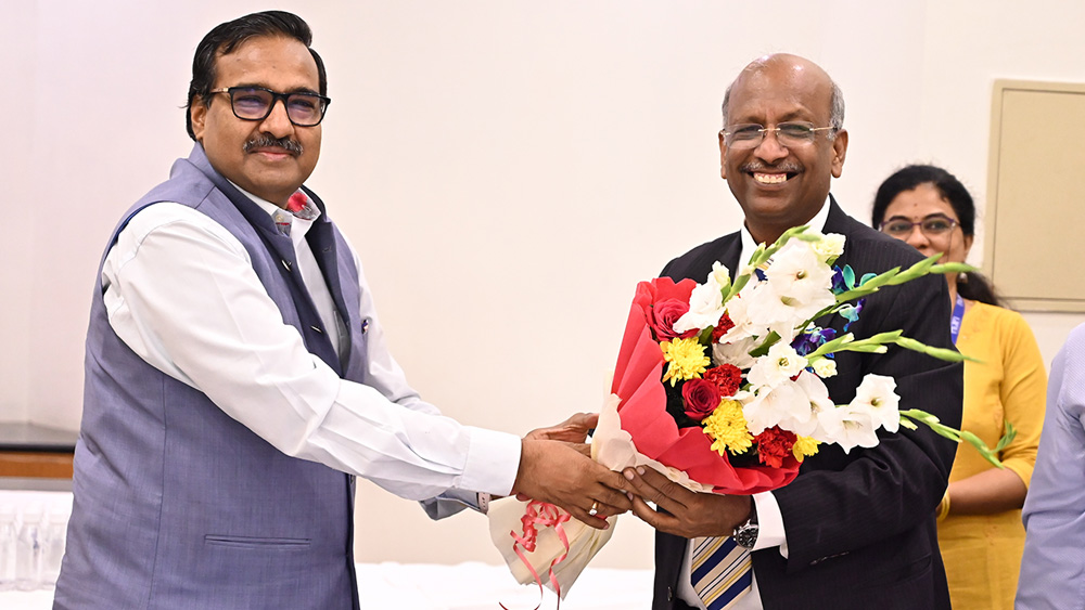 Former UASG Chair Dr. Ajay Data and newly elected Chair Anil Kumar Jain in a handover ceremony on 27 April 2023