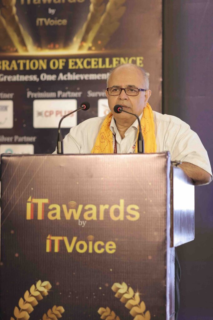 Dr. Sanjay Bahl addressing the audience